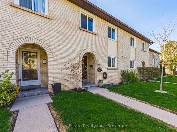 1450 6th Line #18, Oakville, ON L6H 1X7