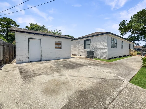 9102 Oleander St, New Orleans, LA 70118