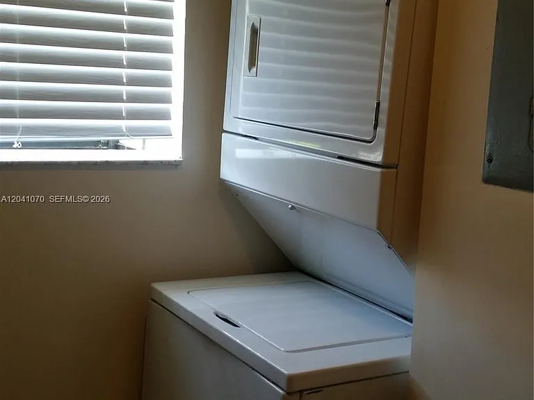 703 Gardens Dr #102 — Photo 8