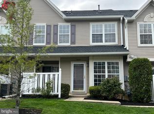 5407 Essex Ln, Mount Laurel, NJ 08054