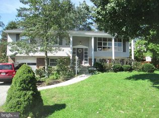 216 Locknell Rd, Lutherville Timonium, MD 21093