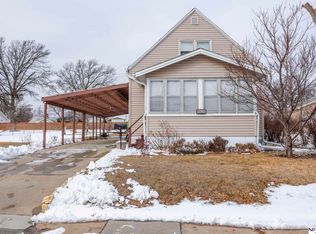 6018 S 37th St, Omaha, NE 68107