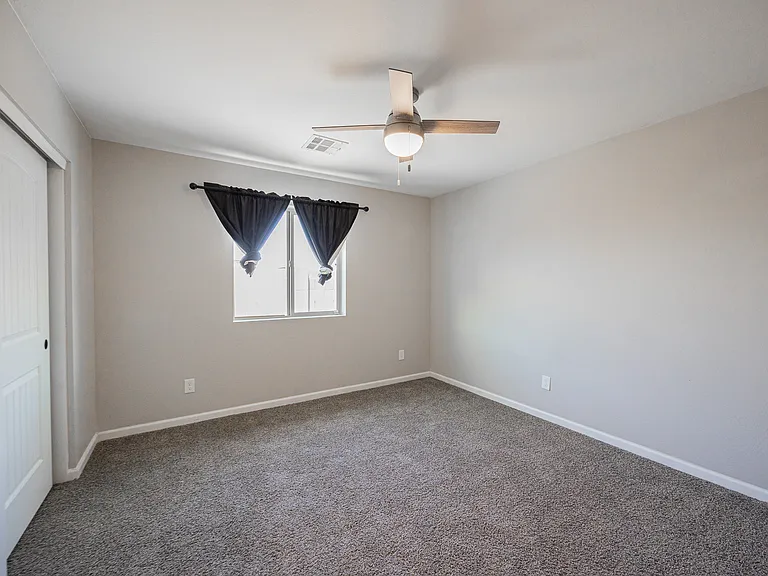 2547 E Illini St — Photo 21