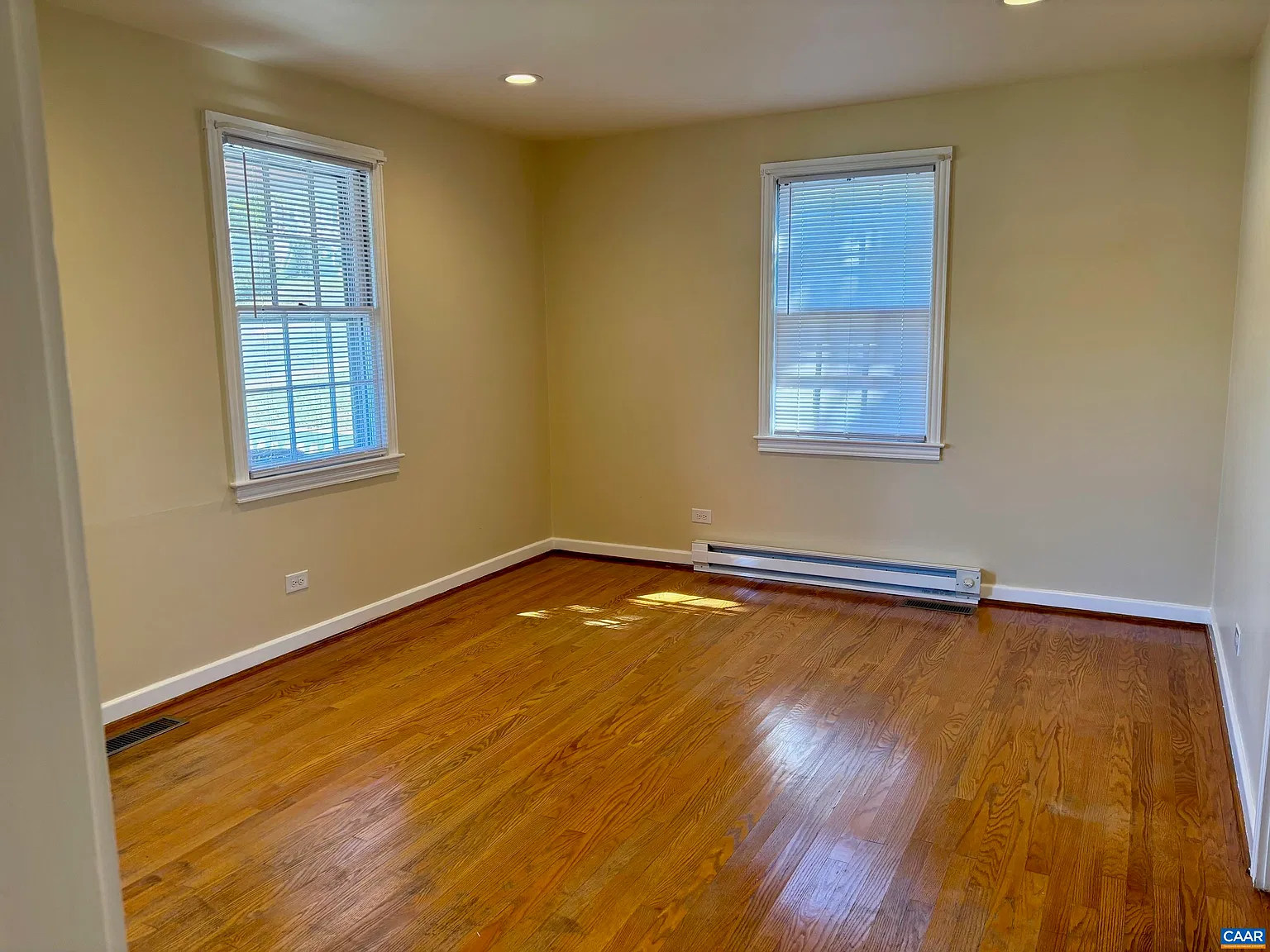2 bed, 1.0 bath, 768 sqft, $1,650 — Photo 3