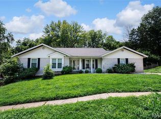 14338 Millbriar Cir, Chesterfield, MO 63017