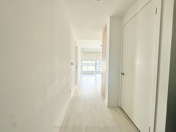 4th image of 7950 Bathurst St #1126