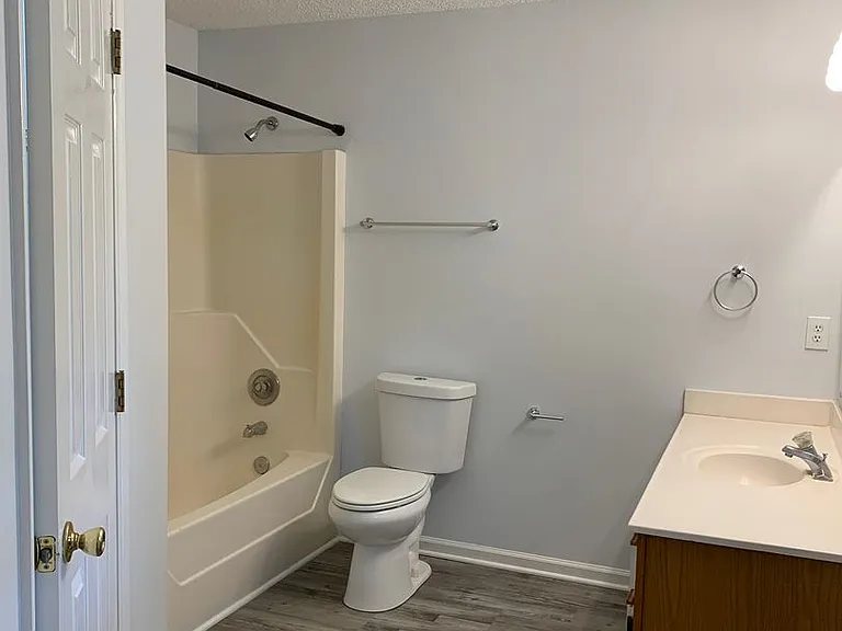 211 Friendly Ln — Photo 14