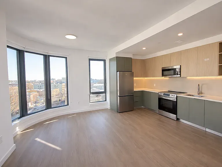158 Lott St #442D — Photo 1