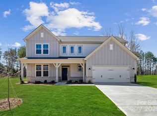 126 Brooke Forest Ct, Mooresville, NC 28115