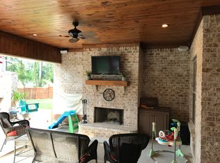 300 Kitty Hawk Cir, Brandon, MS 39047