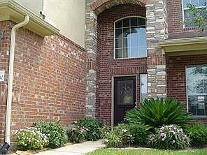10930 Reston Point Dr — Photo 3