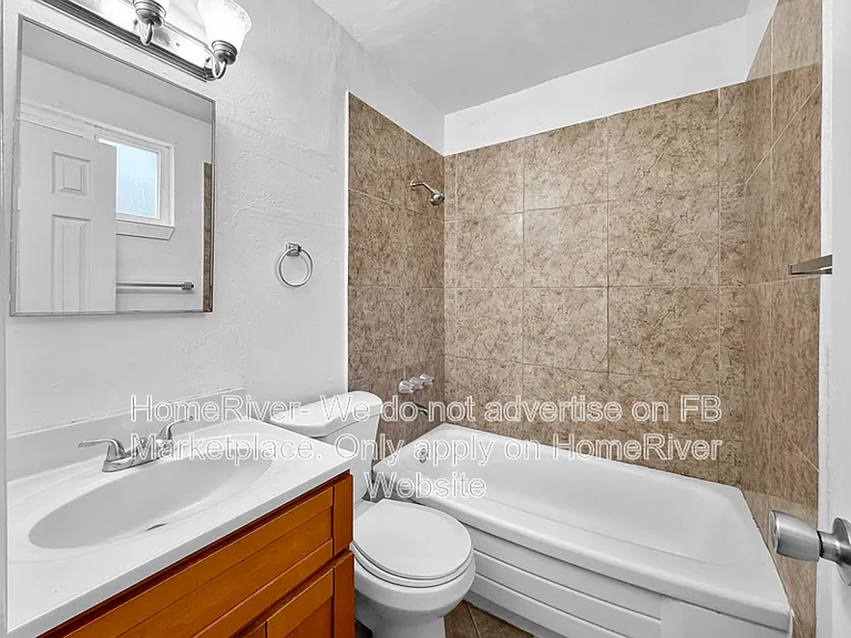 590 Las Palmas Ave #7 — Photo 10