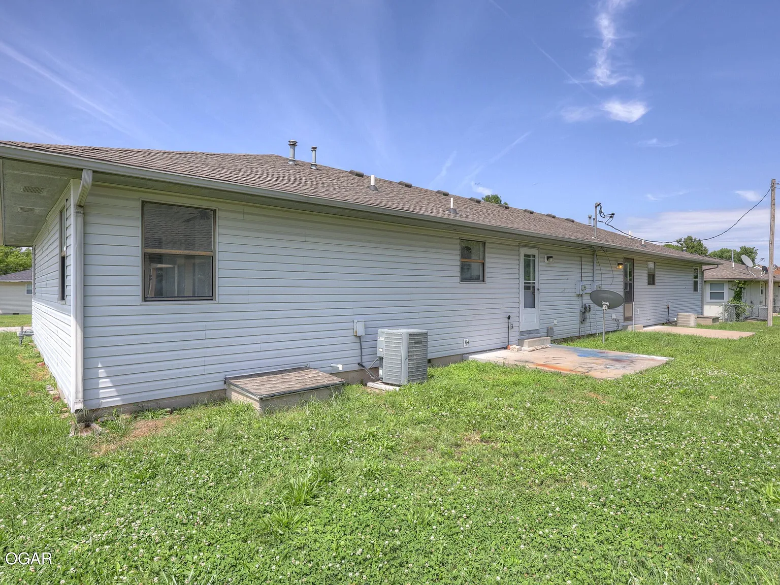 2 bed, 1.0 bath, 920 sqft, $1,100 — Photo 3