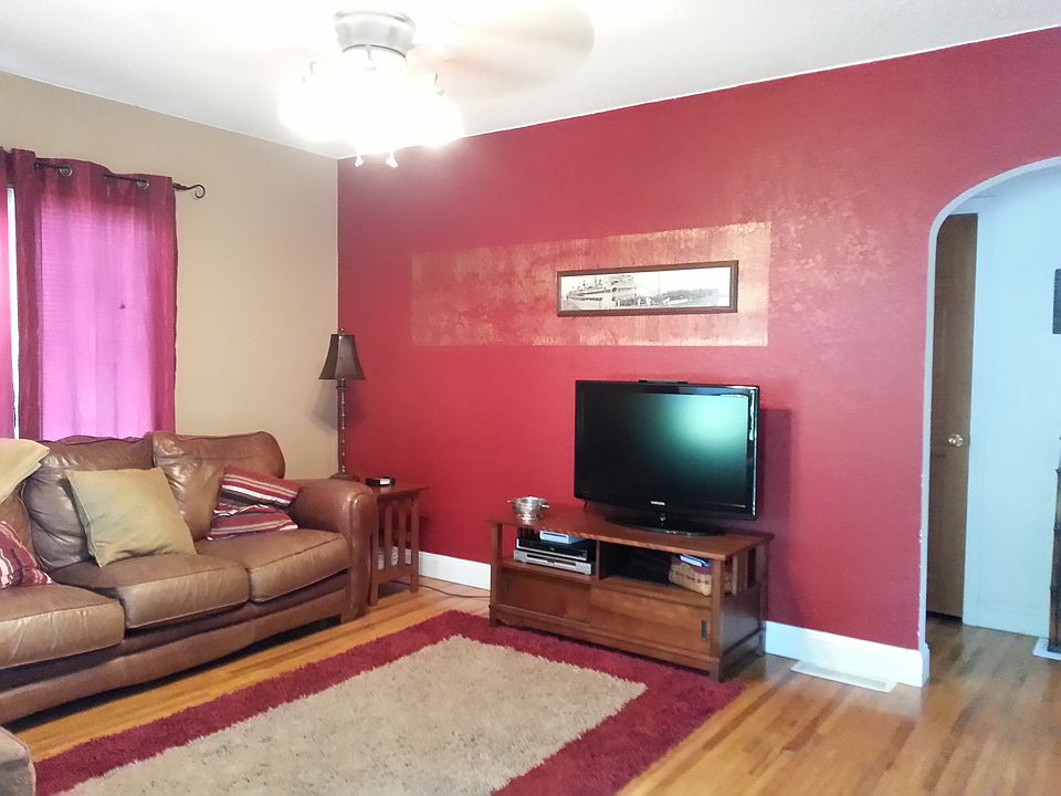 Hardwoods and stylish decorating