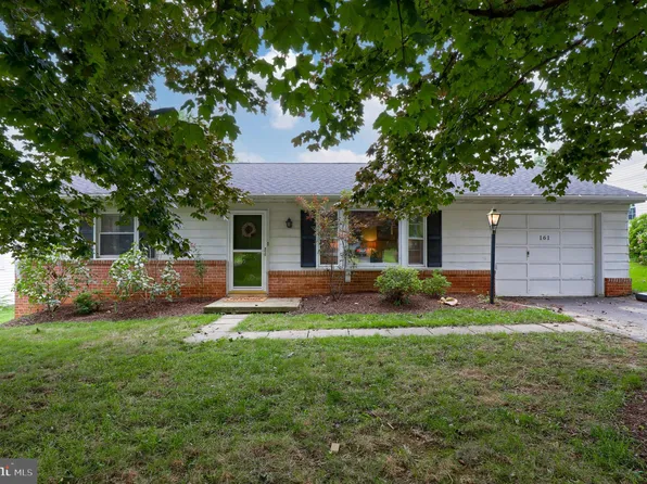 161 Hostetter Ln, Lancaster, PA 17602