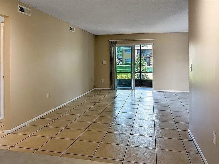 1000 Lake Of The Woods Blvd #C103 — Photo 7