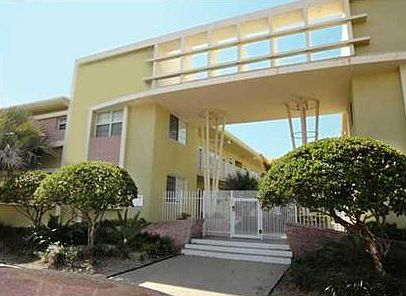 1st image of 350 S Shore Dr APT 18