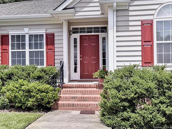 2nd image of 6240 Tewkesbury Way