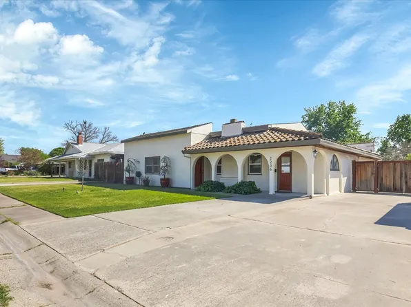 2236 Shaw St, Sacramento, CA 95821