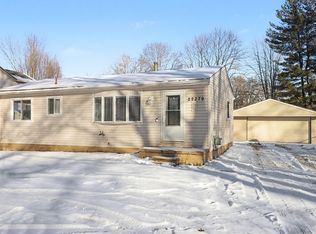 22279 Bohn Rd, Belleville, MI 48111