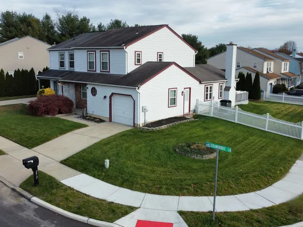272 Strawbridge Ln, Mullica Hill, NJ 08062