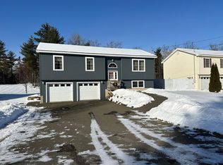229 Partridge Ln, Hermon, ME 04401