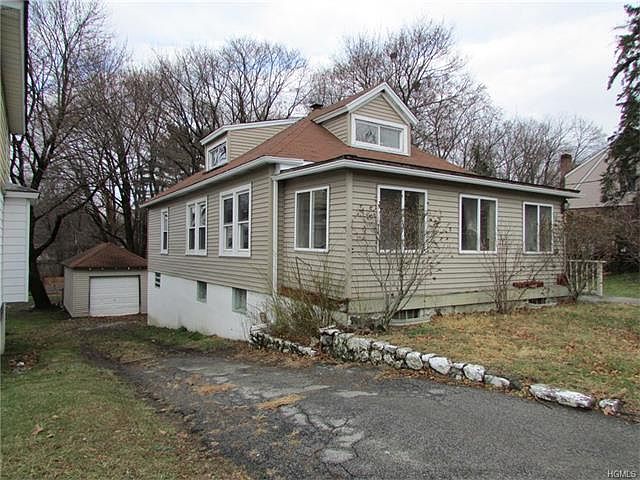 1st image of 384 South St