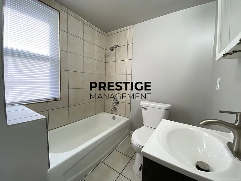 1236 W 17th Ave — Photo 8