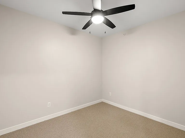 7631 E Lafayette St — Photo 17