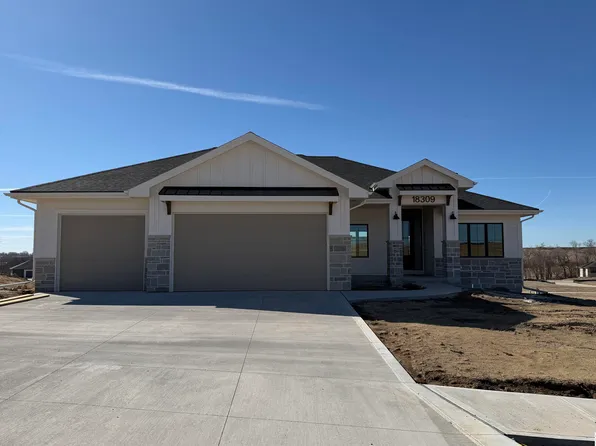 18309 Sycamore Dr, Gretna, NE 68028