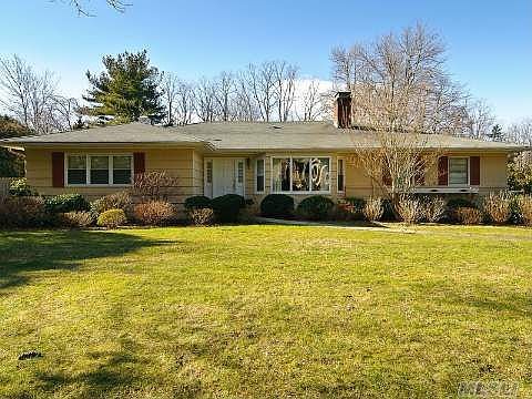 1st image of 4 Hilldale Ln