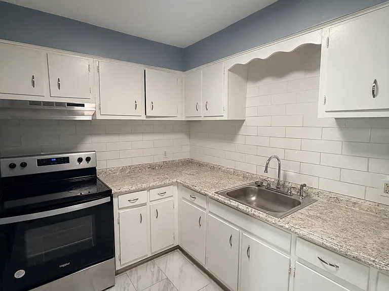 560 Main St #2D-0 — Photo 1