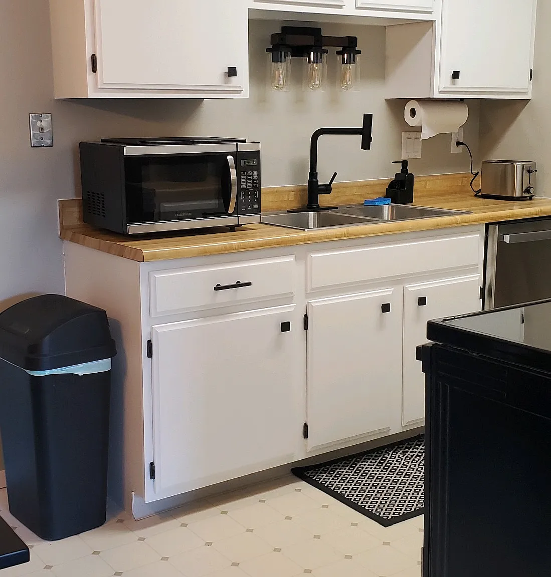 2 bed, 850 sqft, $1,550 — Photo 2