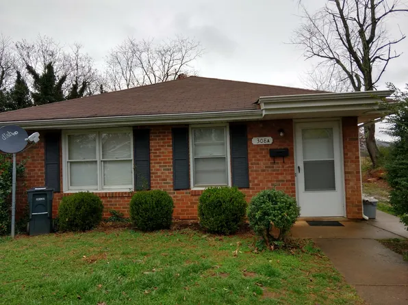 308 Twin Oak Dr, Lynchburg, VA