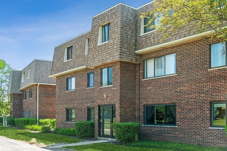 1st image of 1442 Carol Ct APT 1A