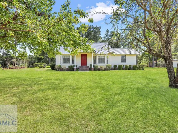 450 S Forest Cove Dr, Jesup, GA 31546