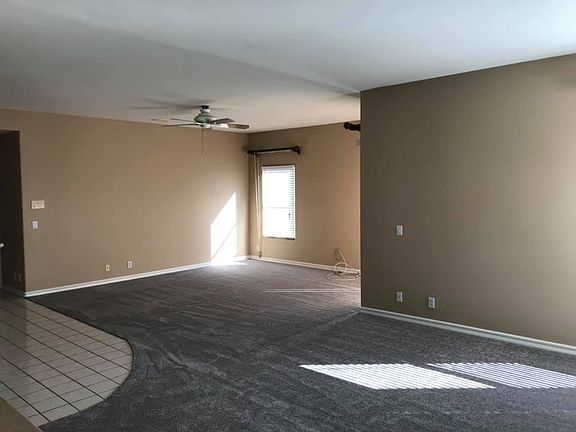 5th image of 437 Lantern Crest Dr