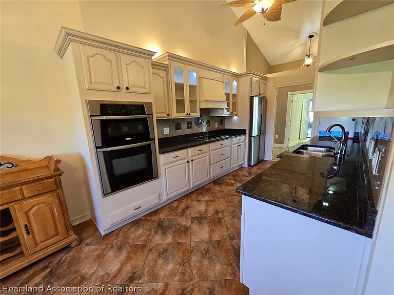 2922 Wynstone Dr — Photo 10