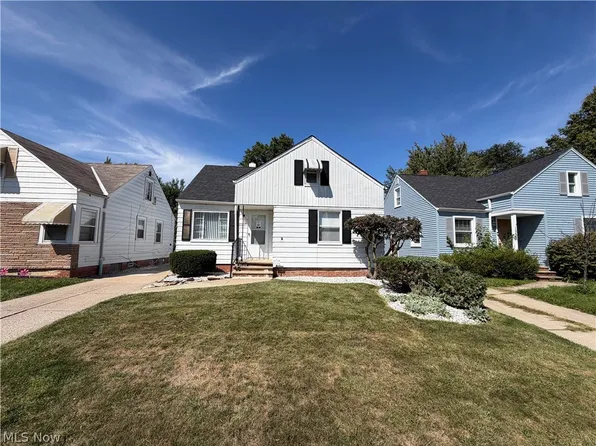 12421 Willard Ave, Garfield Heights, OH 44125