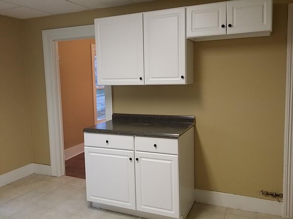 2nd image of 47 E Buffalo St APT 3