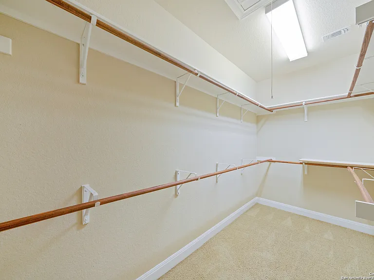 42 Avalon Park — Photo 18