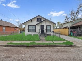 115 E James St, Baytown, TX 77520