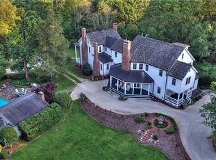 5520 Sharon View Rd, Charlotte, NC 28226