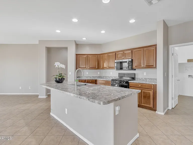 7580 W Darrel Rd — Photo 6