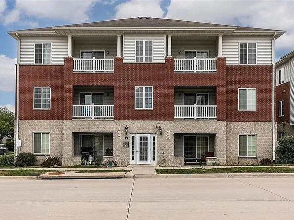 4379 York Pl, Iowa City, IA 52245