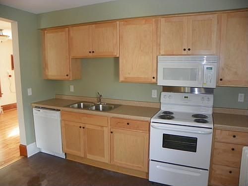 5th image of 783 Charles Ave #2