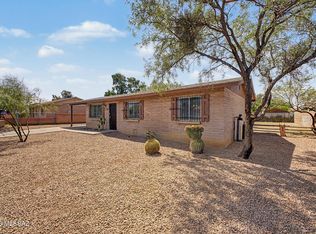 6650 S Draper Rd, Tucson, AZ 85757