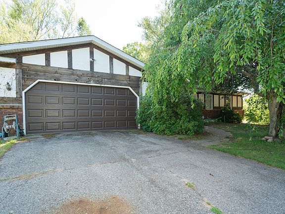 3rd image of 7272 Lauder Ave
