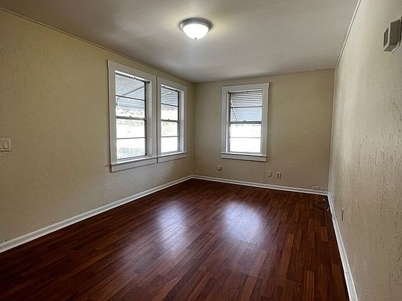 2nd image of 2308 Vine St