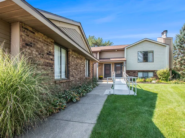 5069 Stauffer Ave SE, Kentwood, MI 49508
